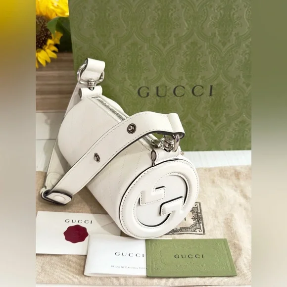 New Gucci Leather Blonde Small Cylinder Handbag / Barrel Bag - Picture 10 of 10